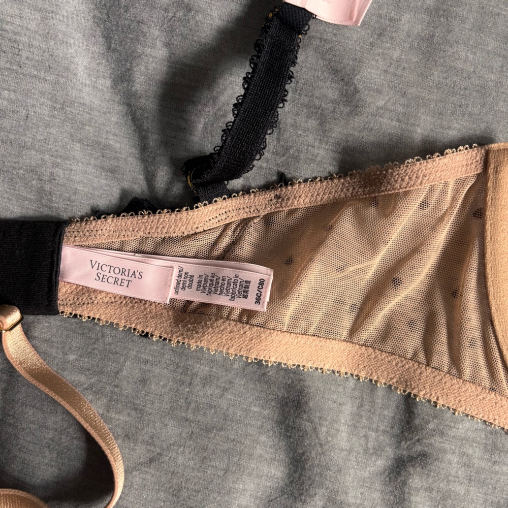 Victoria’s Secret Unlined bra 36C - Picture 6 of 6